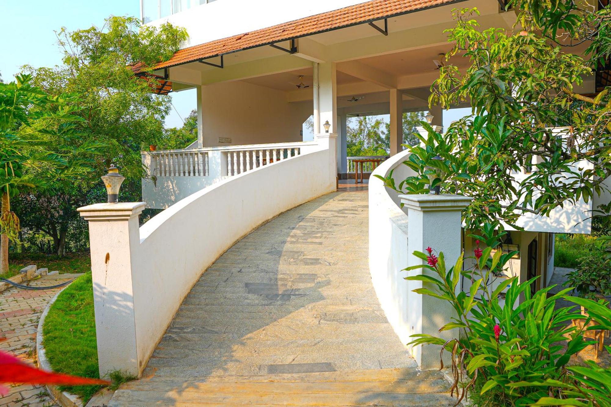 Hotel Bana The Wild Waters Muduvādi Esterno foto