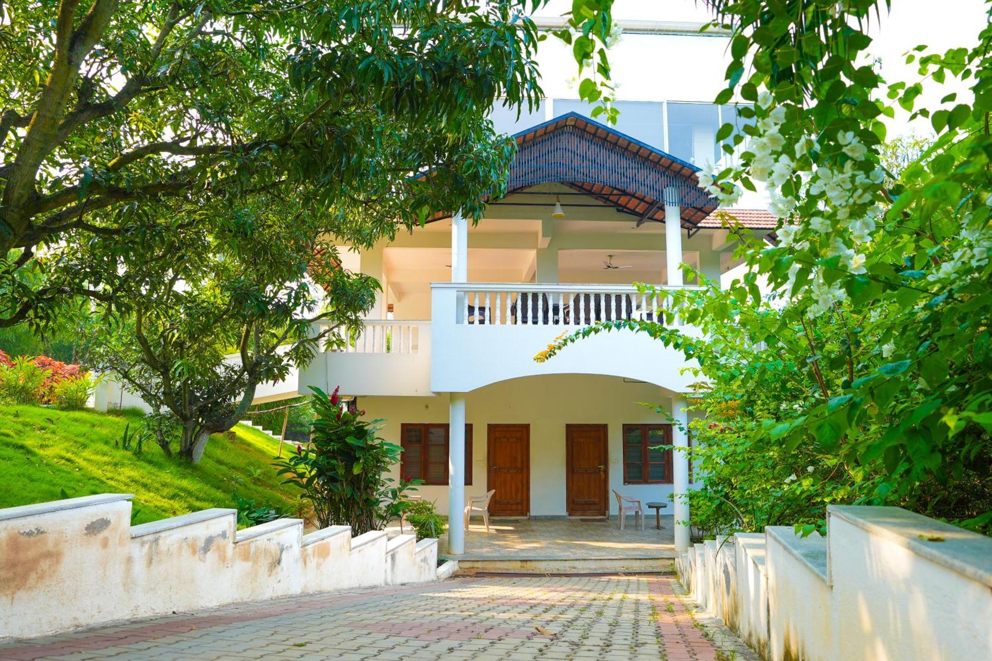 Hotel Bana The Wild Waters Muduvādi Esterno foto